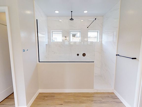 Equestrian at Spur Cross - Myrtle Interior Image 2