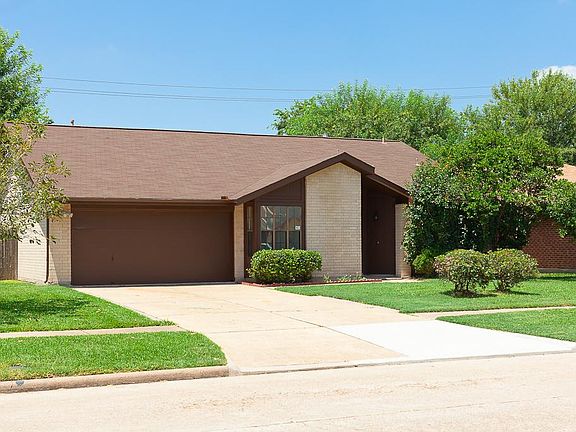 Another view of the front elevation.
