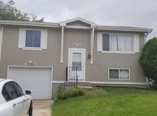 423 Mormon Trl, Lincoln, NE 68521