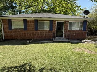 102 E Mimosa Dr, Jonesboro, GA 30236