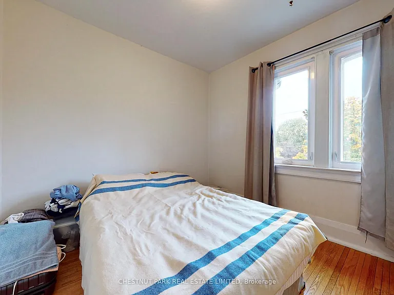 114 Colin Ave — Photo 28