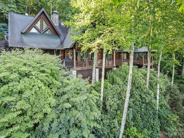60 Haliheliga Way, Maggie Valley, NC 28751