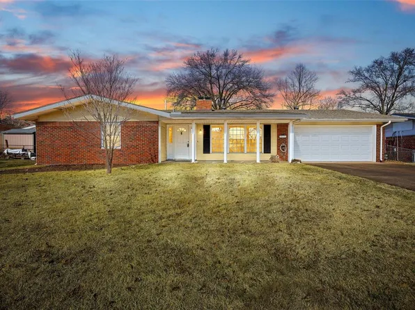 9243 Eddie And Park Rd, Saint Louis, MO 63126