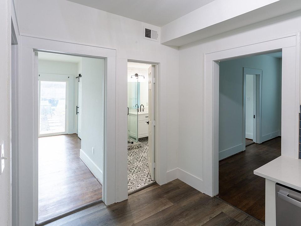 1st image of 5634 Willis Ave #5634