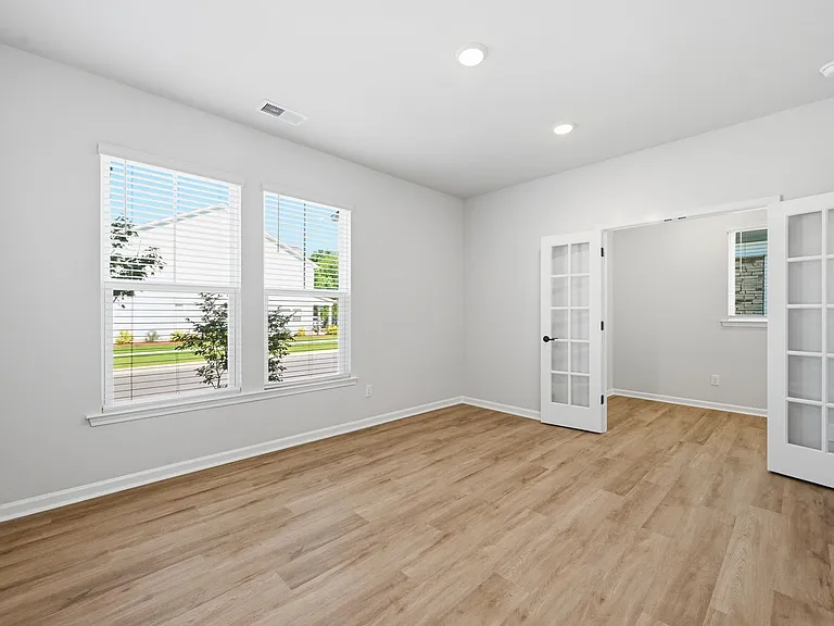 10134 Mamillion Dr — Photo 25