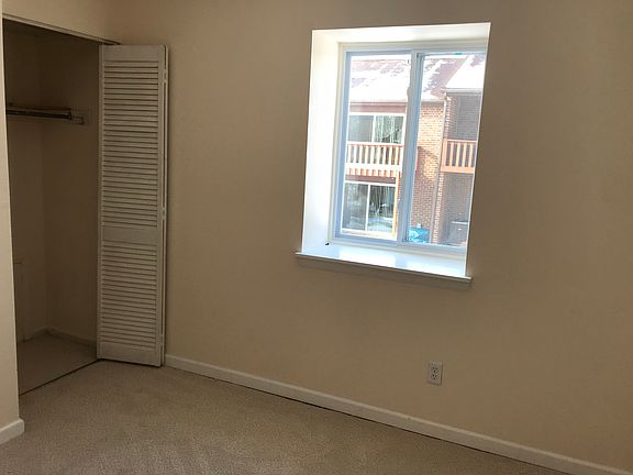 4th image of 3311 Golf View Dr #3323
