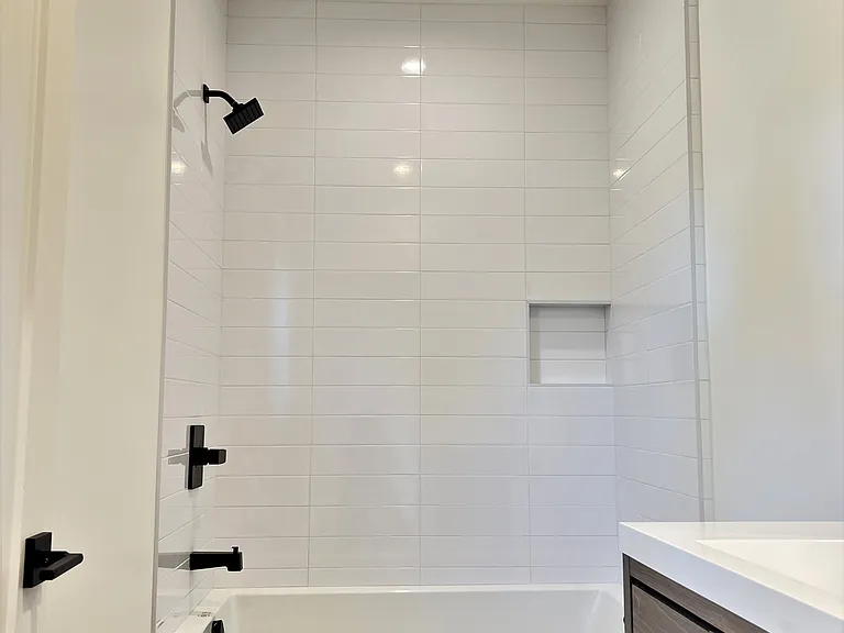 7026 Andasol Ave — Photo 11