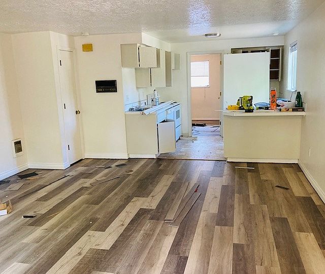 1st image of 1800 W Reserve St APT 4