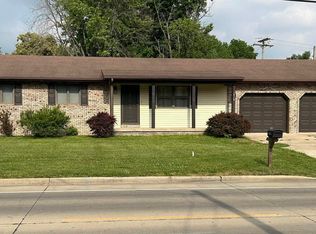 1010 S 34th St, Mount Vernon, IL 62864