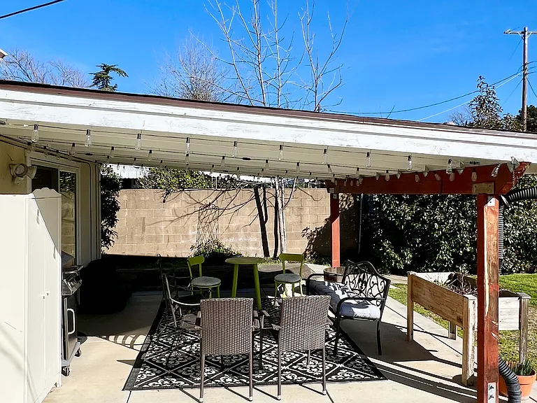2436 Parkwood Dr — Photo 17