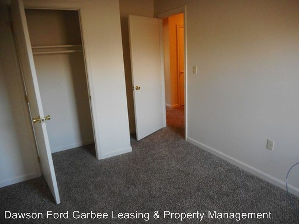 2nd image of 1043 Piedmont St
