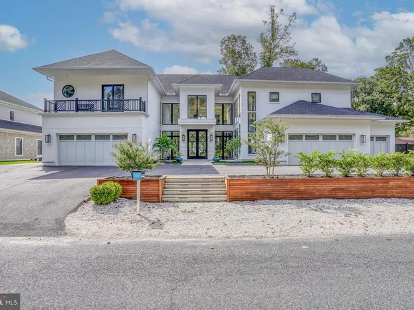 104 W Buckingham Dr, Rehoboth Beach, DE 19971