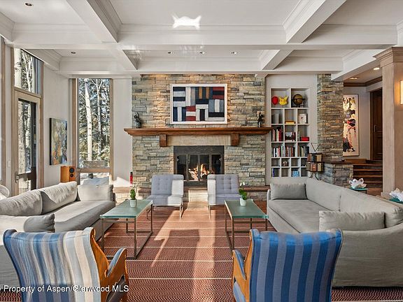 4th image of 645 Willoughby Way