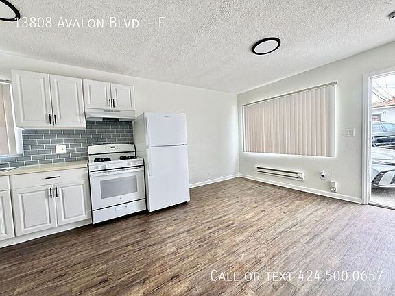 3rd image of 13808 Avalon Blvd #F