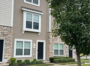 464 Autumn Ridge Cir, Pickerington, OH 43147