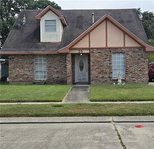 1st image of 25 Christopher Ct