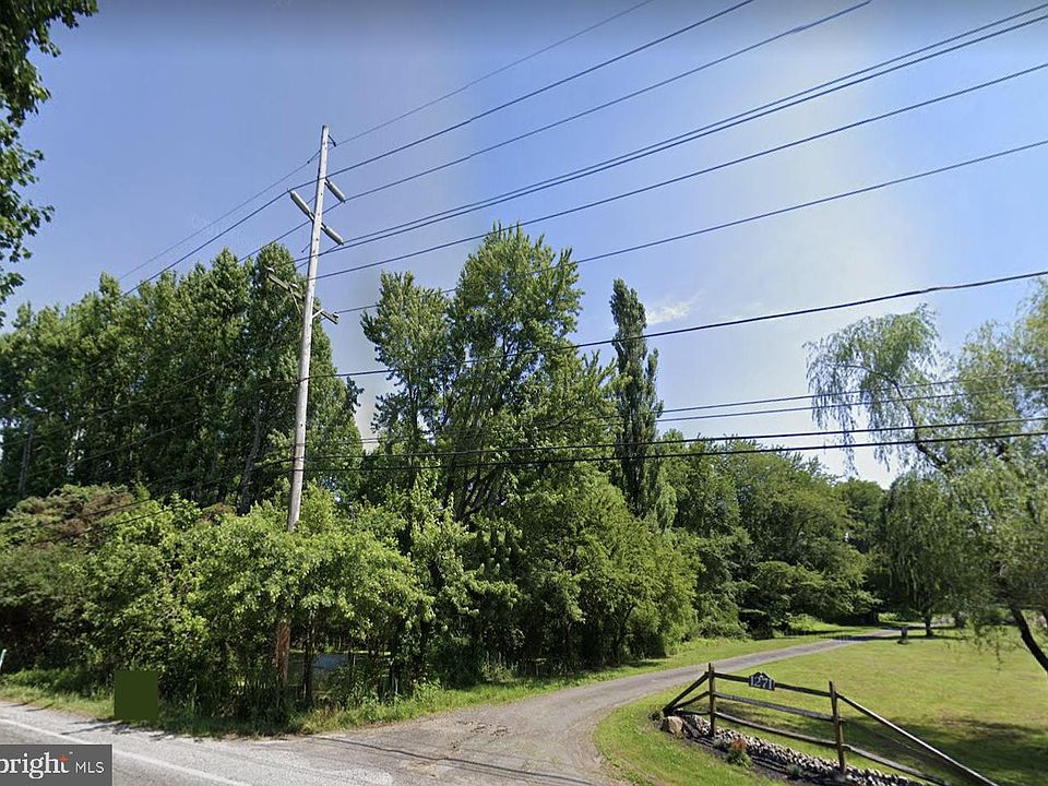 2nd image of 1275 Middletown Rd