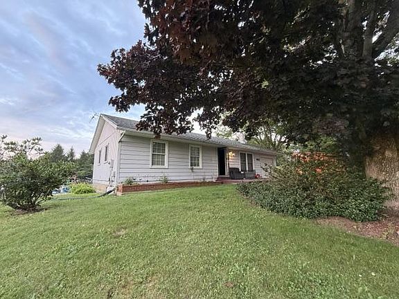 2nd image of 22524 Berry Knolls Dr