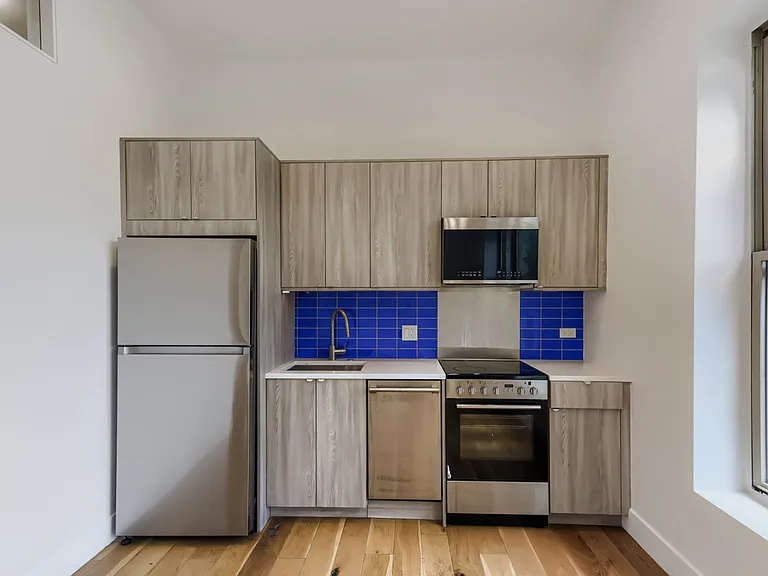 6740 N Sheridan Rd #2N — Photo 9
