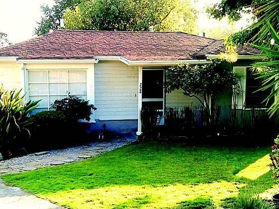 1st image of 228 W Loma Alta Dr