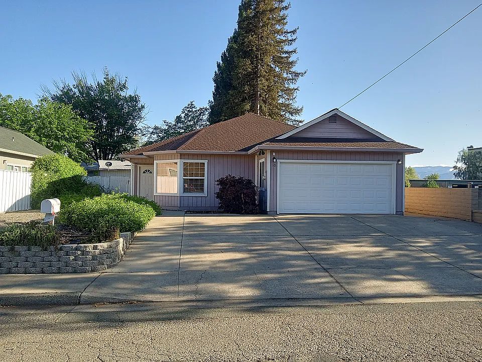 1st image of 30 Royale Ave