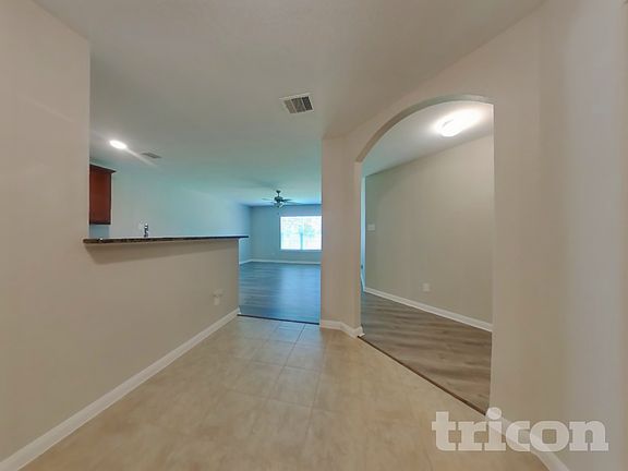 5th image of 24033 Wilde Dr