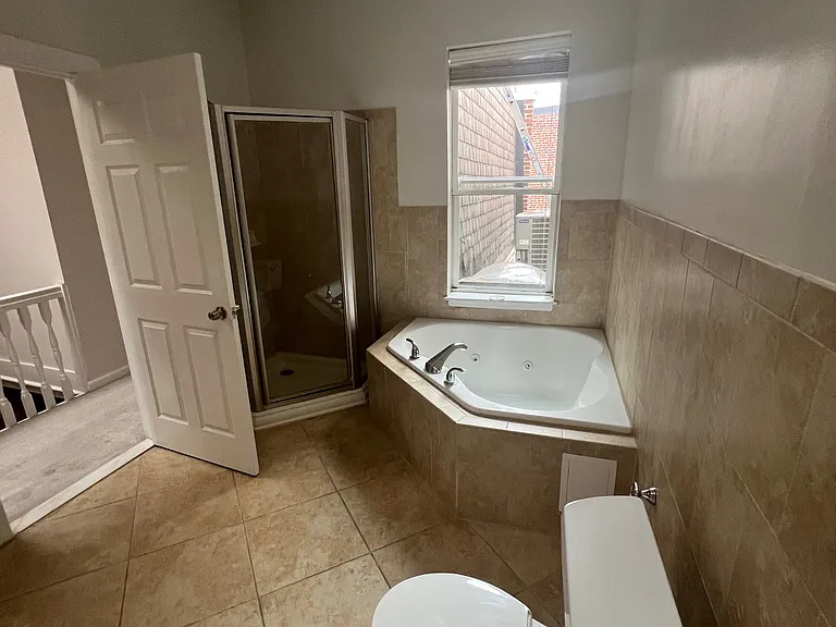 1307 Euclid St NW #A — Photo 17