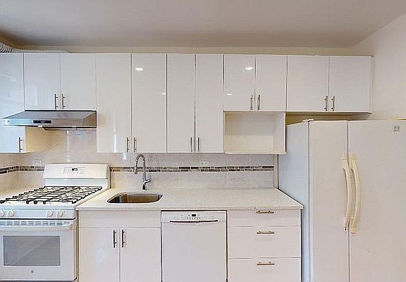 5th image of 65-36 Wetherole St #5B