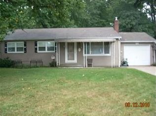 1002 Zander Dr, Youngstown, OH 44511