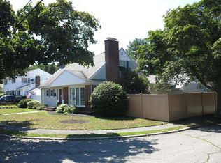 24 Chandler Rd, Salem, MA 01970