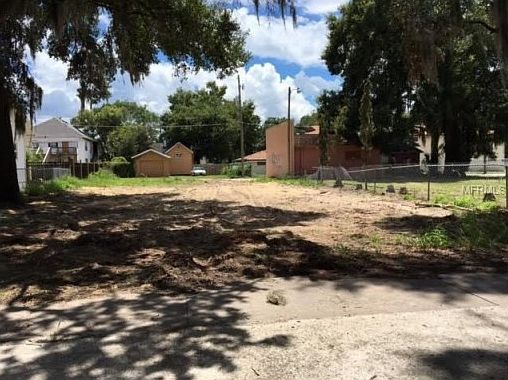 2nd image of 624 Avenue A SW
