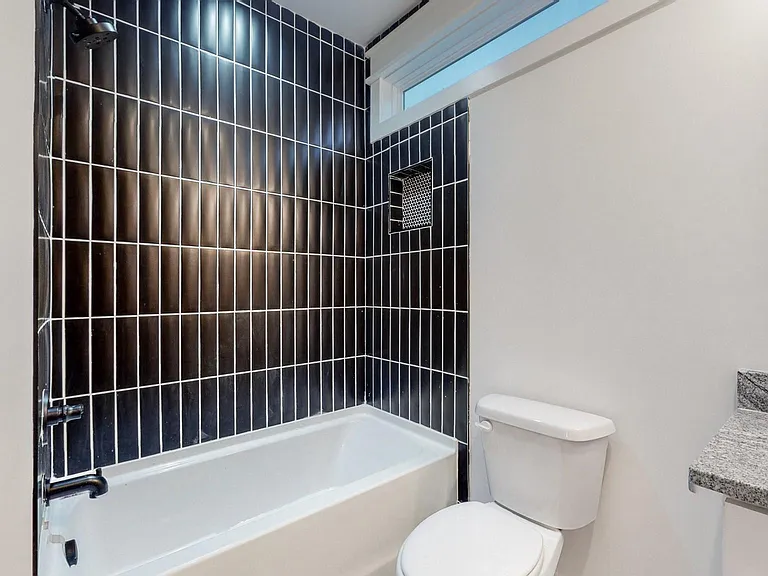 1103B Cecilia Ave — Photo 11