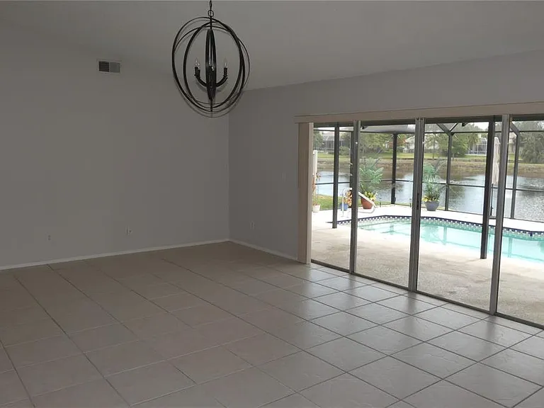 525 Moreno Cir NE — Photo 7