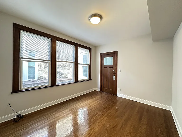 3050 N Milwaukee Ave #R3 — Photo 7