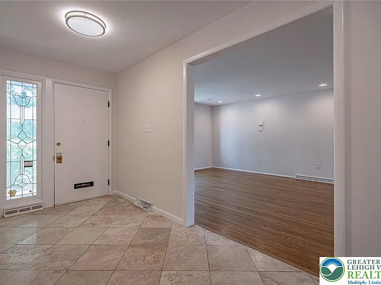 3608 S Highland St — Photo 8