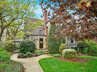 10 Nakoma Dr, Pittsburgh, PA 15228