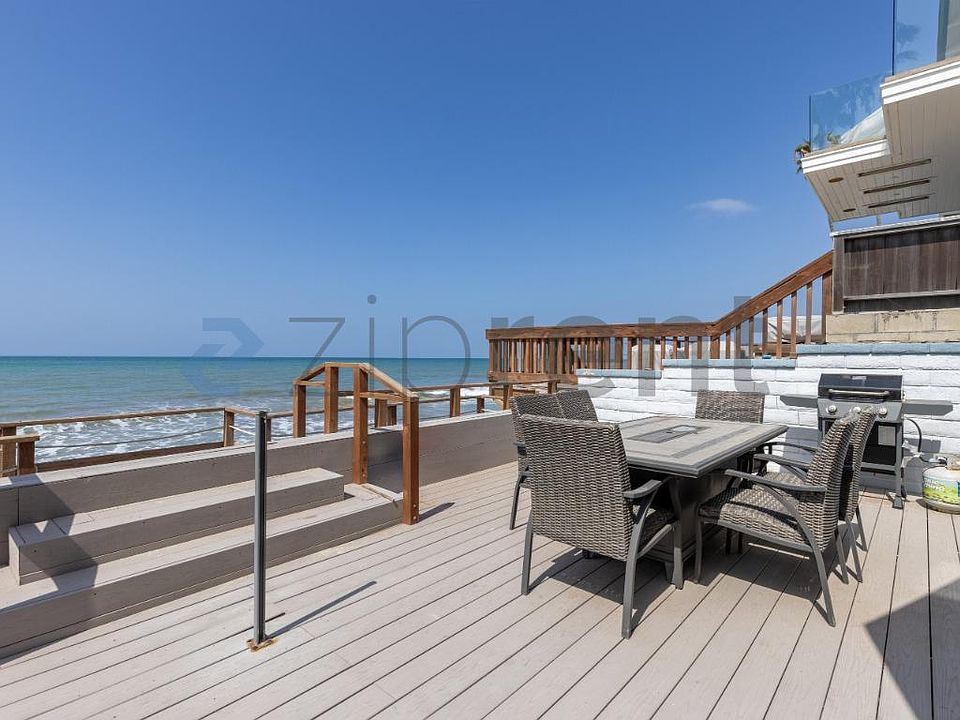 Ocean Front Deck