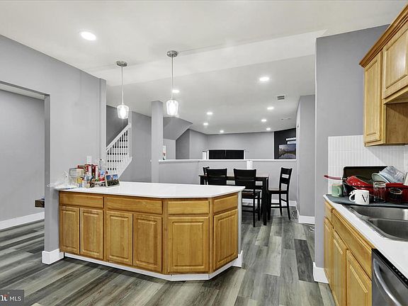 5th image of 1336 Fox Run