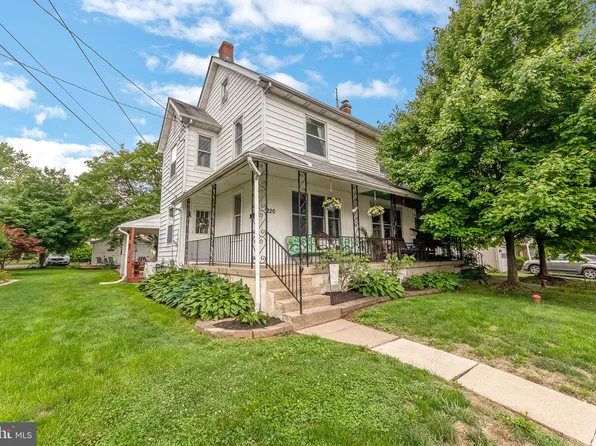 220 W Lincoln Ave, Telford, PA 18969