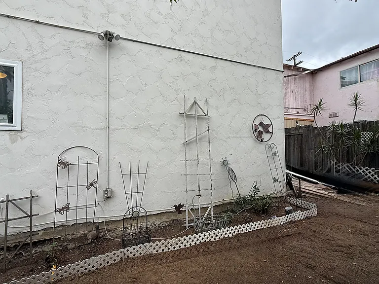 2437 Modesto St #2437 — Photo 9