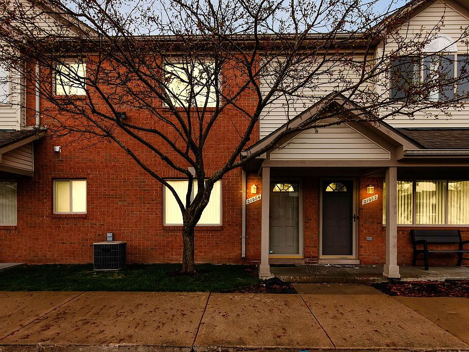 1st image of 21084 Flora St