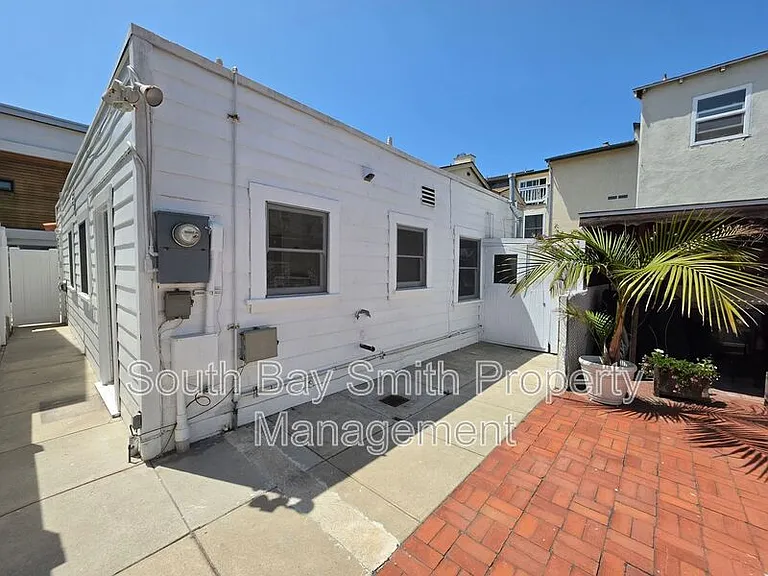 57 7th Ct — Photo 10