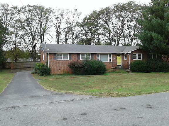 3rd image of 112 Burrum Dr