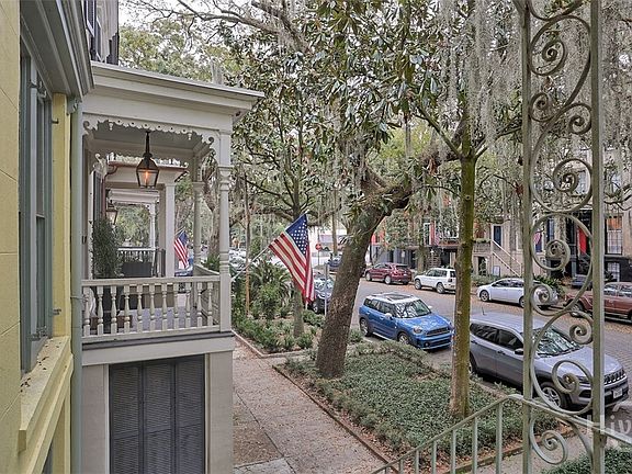 3rd image of 114 E Jones St APT B