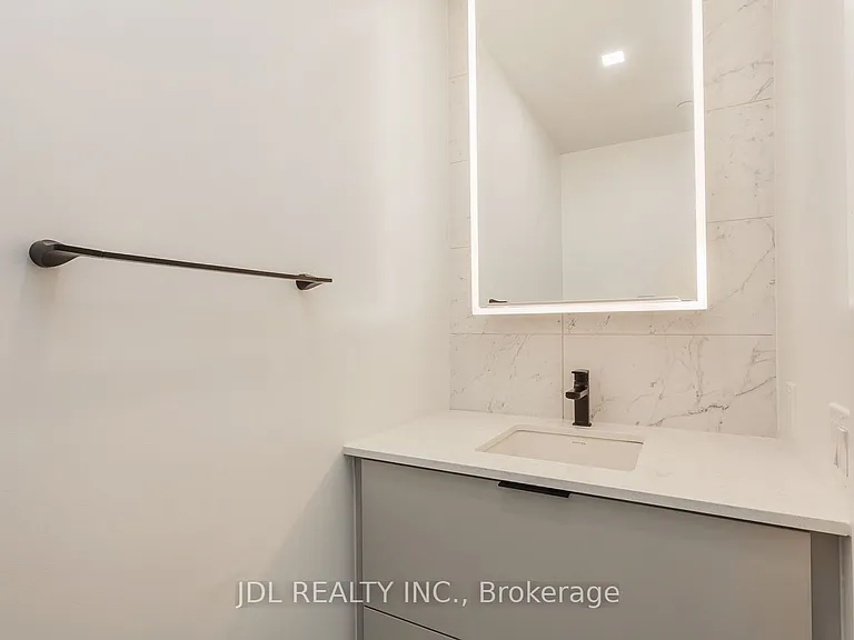 609 Sherbourne St #3709 — Photo 16