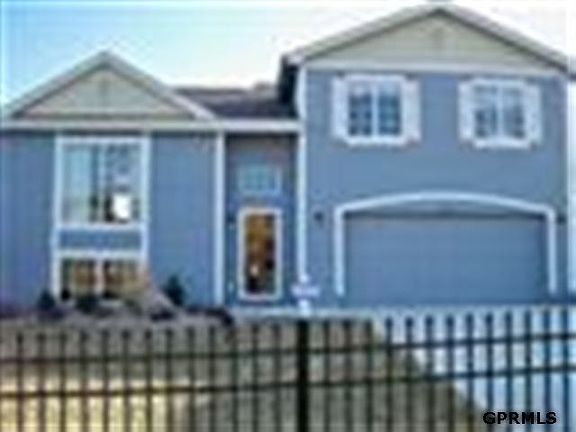 2nd image of 16419 N Lilac St