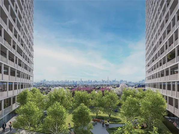 131-02B 40th Road #18Q, Flushing, NY 11354