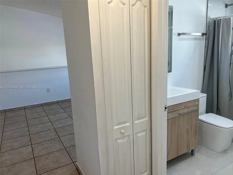 2425 W 76th St #207 — Photo 20