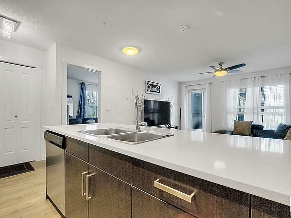 4th image of 667 Watt Blvd SW #214