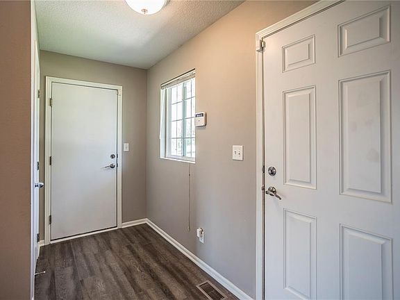 5th image of 4804 NE Hayes Dr